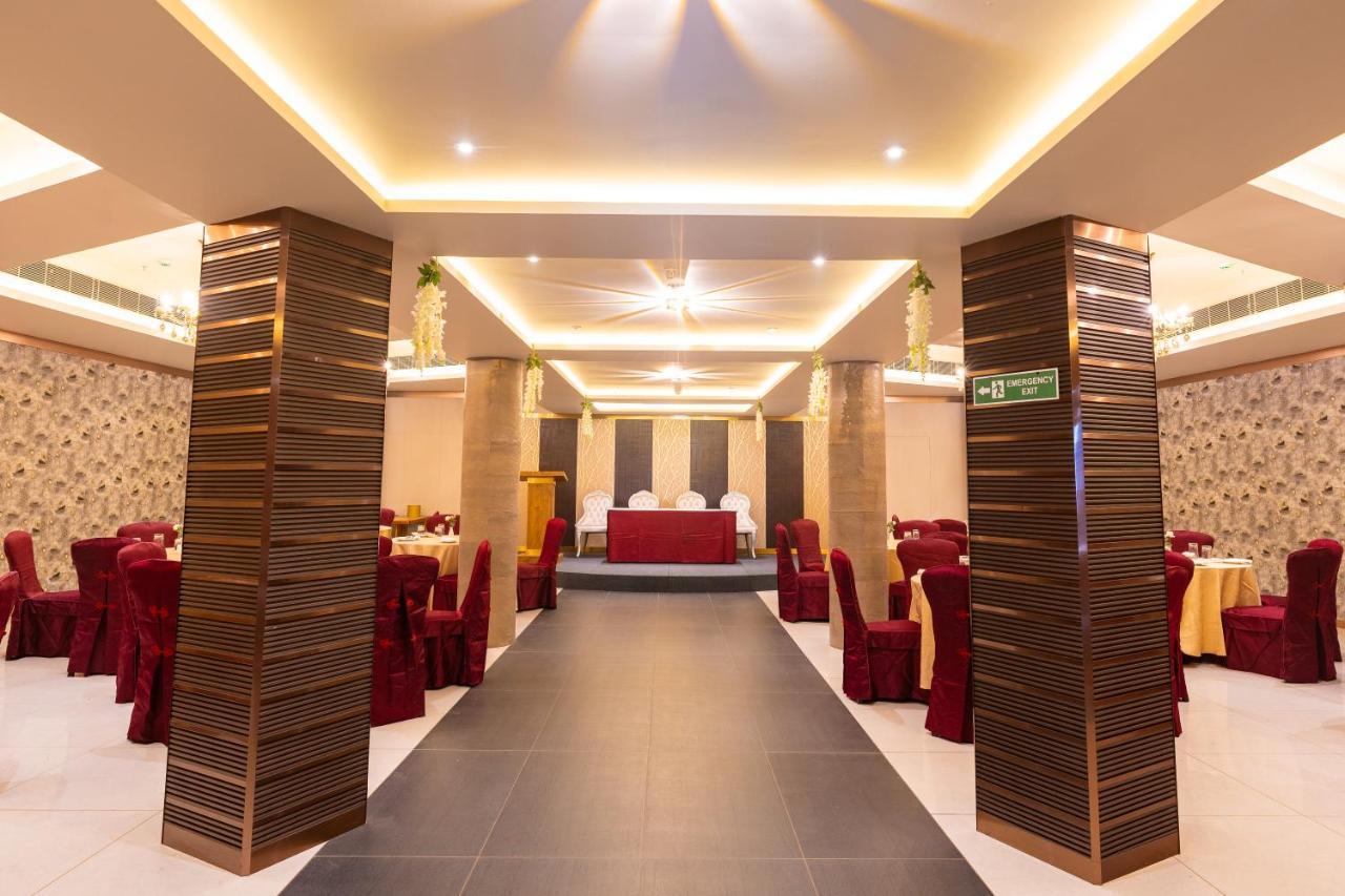 Marine Inn Hotel Kochi Exterior photo